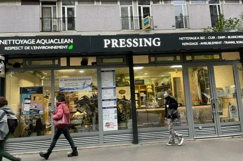 Le Pressing du Champs de Mars