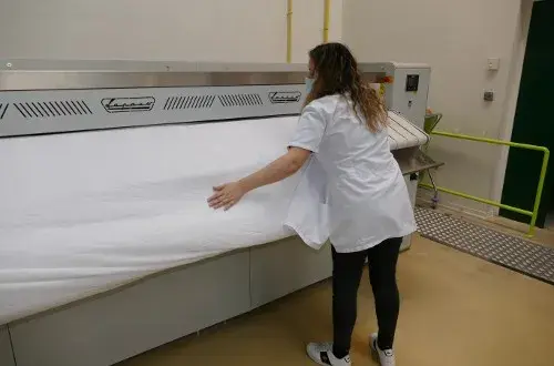 Pressing l'Affaire à Repasser